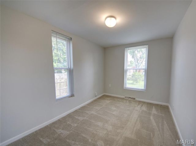 209 W Arlee Avenue, St Louis, MO 63125