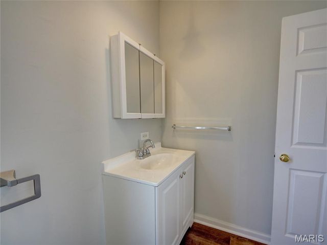209 W Arlee Avenue, St Louis, MO 63125