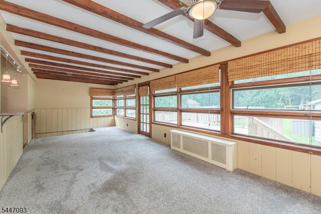 11 Farrington St, West Caldwell Twp., NJ 07006