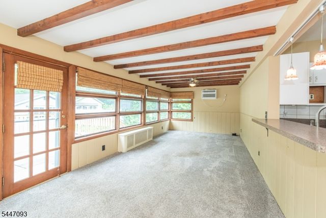 11 Farrington St, West Caldwell Twp., NJ 07006