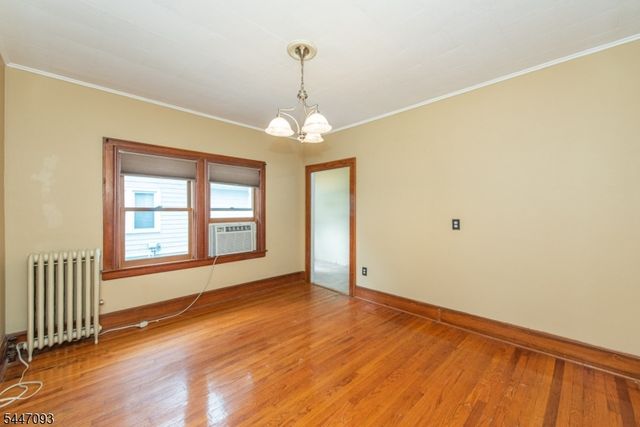 11 Farrington St, West Caldwell Twp., NJ 07006