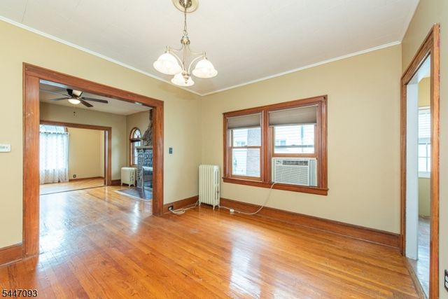 11 Farrington St, West Caldwell Twp., NJ 07006
