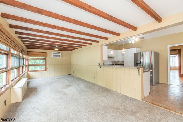 11 Farrington St, West Caldwell Twp., NJ 07006