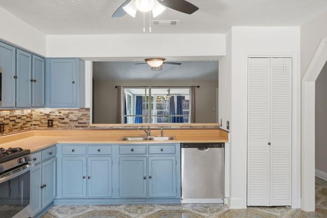 7334 Mundare Lane, Houston, TX 77086