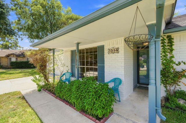 7334 Mundare Lane, Houston, TX 77086