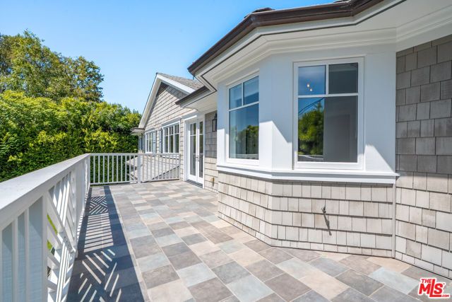 117 S BURLINGAME Avenue, Los Angeles, CA 90049