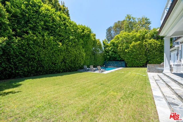 117 S BURLINGAME Avenue, Los Angeles, CA 90049