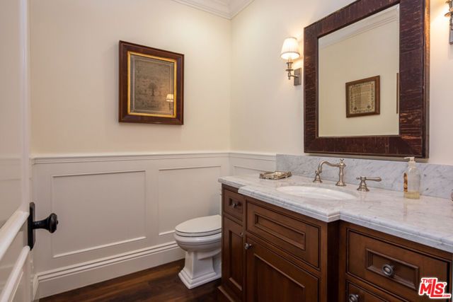 117 S BURLINGAME Avenue, Los Angeles, CA 90049