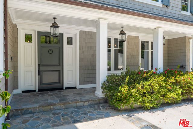 117 S BURLINGAME Avenue, Los Angeles, CA 90049