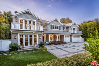 117 S BURLINGAME Avenue, Los Angeles, CA 90049