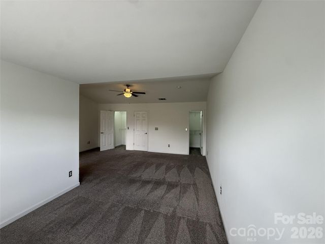 9956 Kings Parade Boulevard, Charlotte, NC 28273