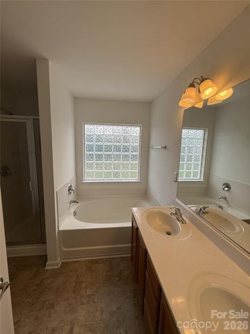 9956 Kings Parade Boulevard, Charlotte, NC 28273