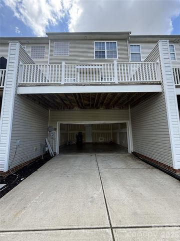 9956 Kings Parade Boulevard, Charlotte, NC 28273