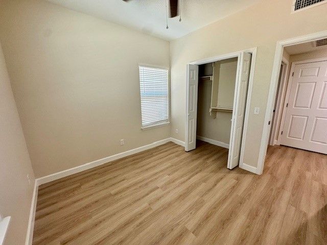 700 E Johnson Avenue B, Springdale, AR 72764