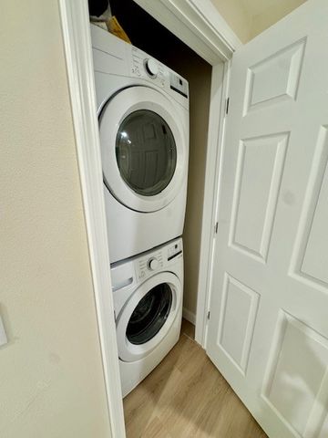 700 E Johnson Avenue B, Springdale, AR 72764