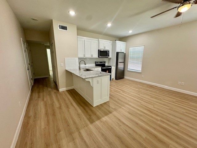 700 E Johnson Avenue B, Springdale, AR 72764