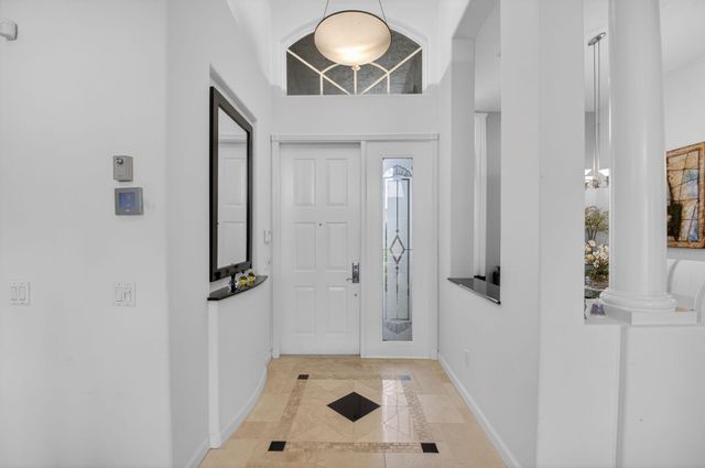 13197 Alhambra Lake Circle, Delray Beach, FL 33446