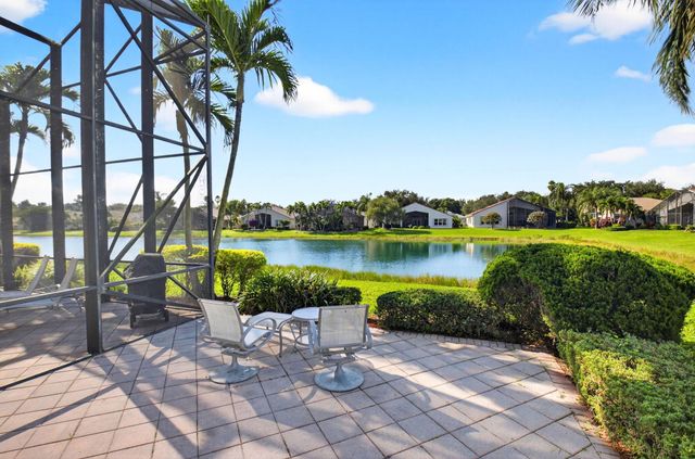 13197 Alhambra Lake Circle, Delray Beach, FL 33446