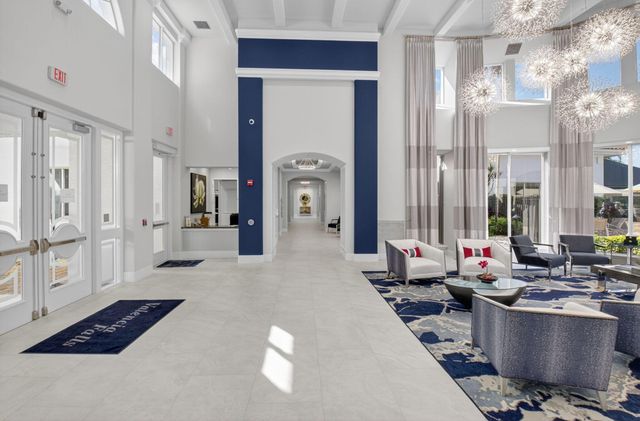 13197 Alhambra Lake Circle, Delray Beach, FL 33446