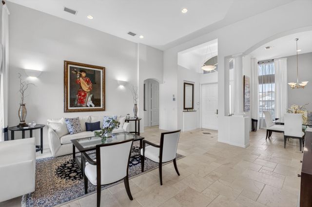 13197 Alhambra Lake Circle, Delray Beach, FL 33446