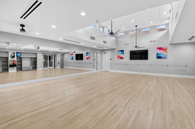 13197 Alhambra Lake Circle, Delray Beach, FL 33446