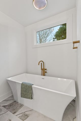 1111 Barrett Road, Charleston, SC 29407