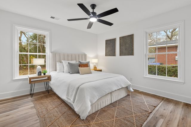 1111 Barrett Road, Charleston, SC 29407