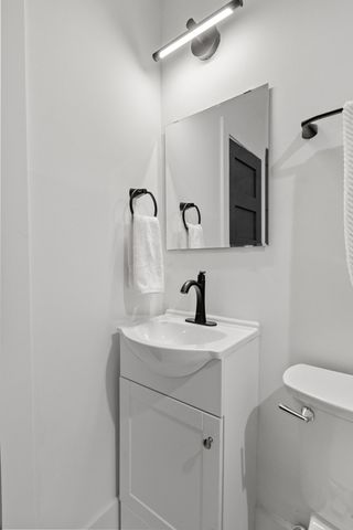 1111 Barrett Road, Charleston, SC 29407