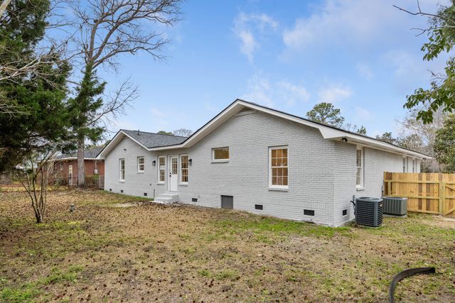 1111 Barrett Road, Charleston, SC 29407