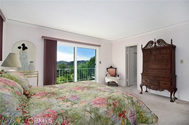 7158 Leota, Canoga Park (los Angeles), CA 91304