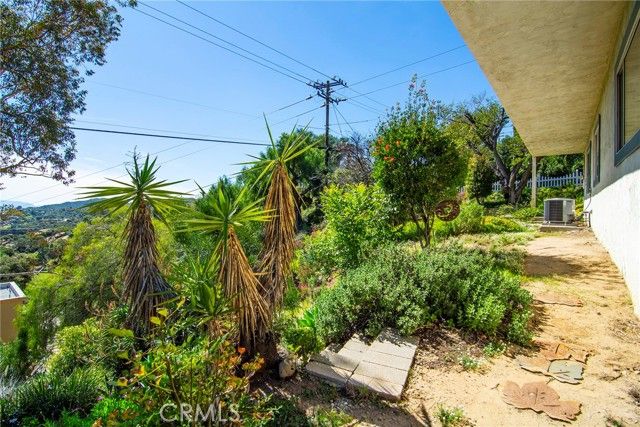 7158 Leota, Canoga Park (los Angeles), CA 91304