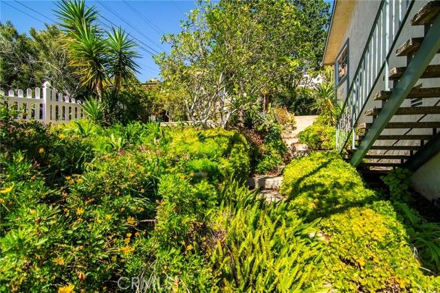 7158 Leota, Canoga Park (los Angeles), CA 91304