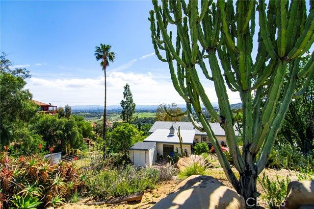 7158 Leota, Canoga Park (los Angeles), CA 91304