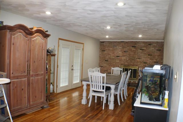 6581 Squire Lane, Loves Park, IL 61111