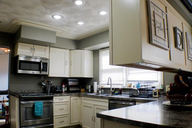 6581 Squire Lane, Loves Park, IL 61111