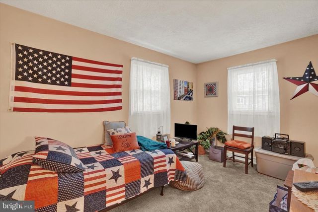 2545 ONYX RD, York, PA 17408