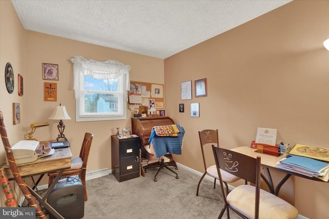 2545 ONYX RD, York, PA 17408