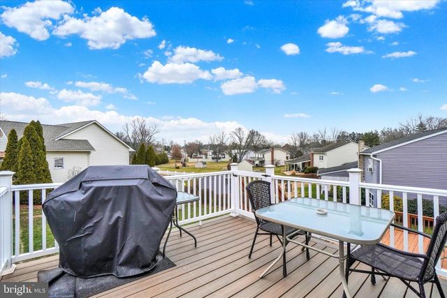 2545 ONYX RD, York, PA 17408