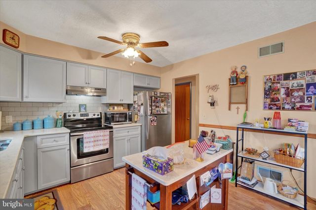 2545 ONYX RD, York, PA 17408