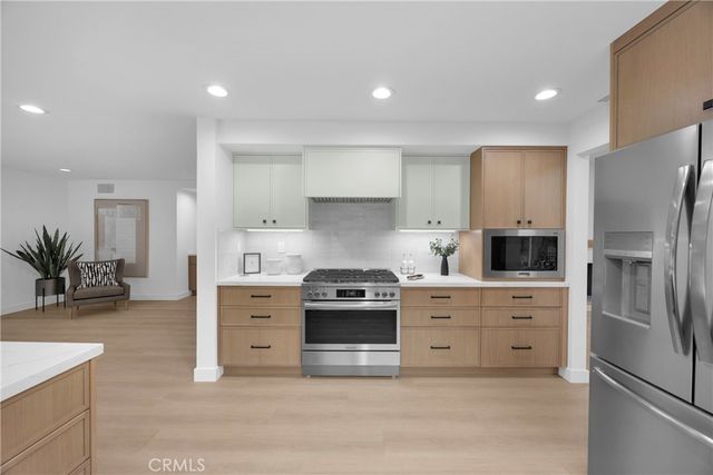 8792 Baywood Drive, Huntington Beach, CA 92646