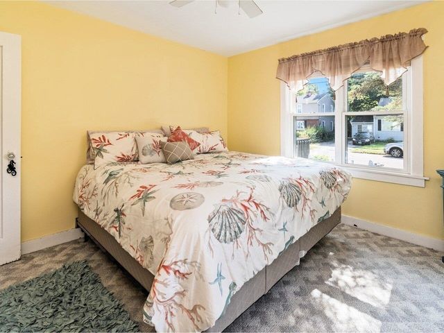 76 Woodbury Road, Burlington, VT 05408