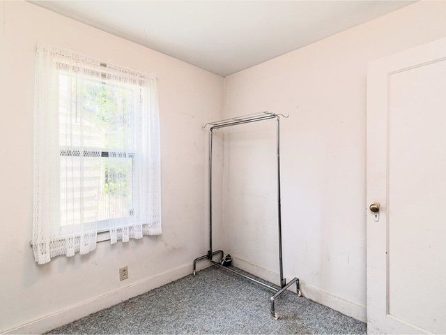 76 Woodbury Road, Burlington, VT 05408