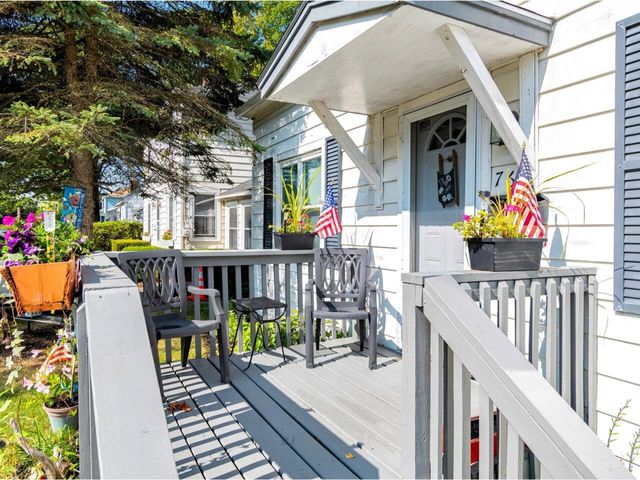 76 Woodbury Road, Burlington, VT 05408