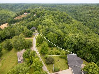 1 Lafever Ridge Rd, Silver Point, TN 38582