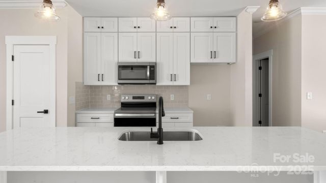 215 Picketts Circle, Indian Trail, NC 28079