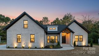 215 Picketts Circle, Indian Trail, NC 28079