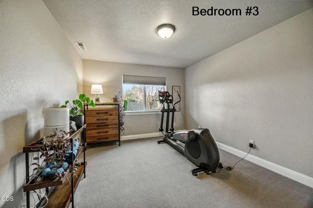 410 Lone Oak Drive, Medford, OR 97504