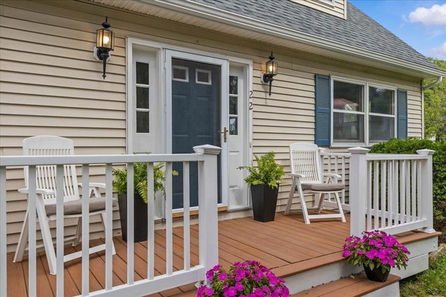 22 Ashton Drive, St. Albans Town, VT 05478