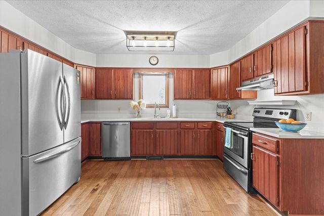 22 Ashton Drive, St. Albans Town, VT 05478
