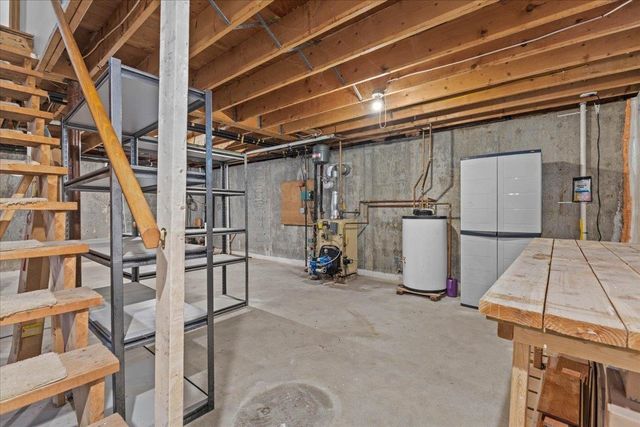 22 Ashton Drive, St. Albans Town, VT 05478